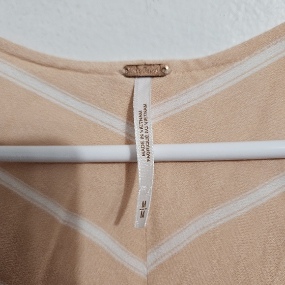 Free People Long Sleeve Petal Combo Peach Ruffle Top (Samifran). Size M. - Picture 7 of 9